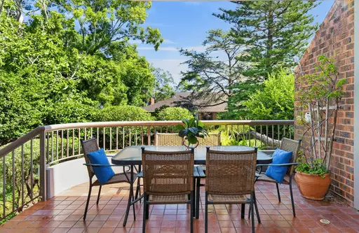 5/14-16 McIntosh Street, Gordon Purchased by Prosper Group